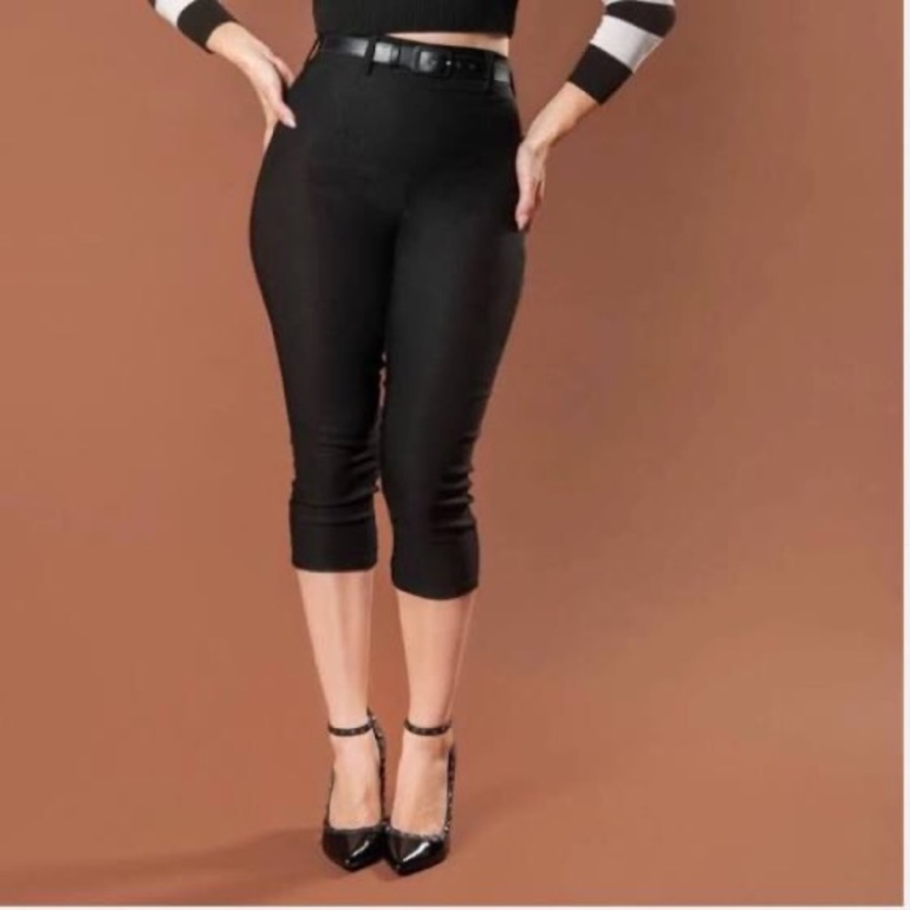 Deadly Dame Capri Pants